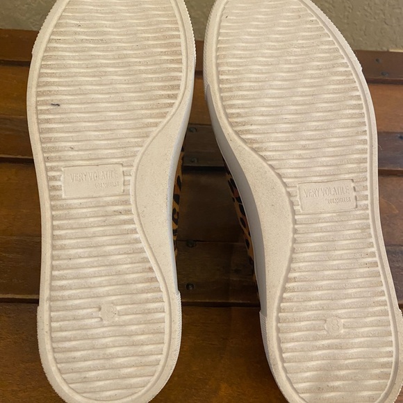 Very Volatile Leopard Slip-on Sneakers - Picture 9 of 9